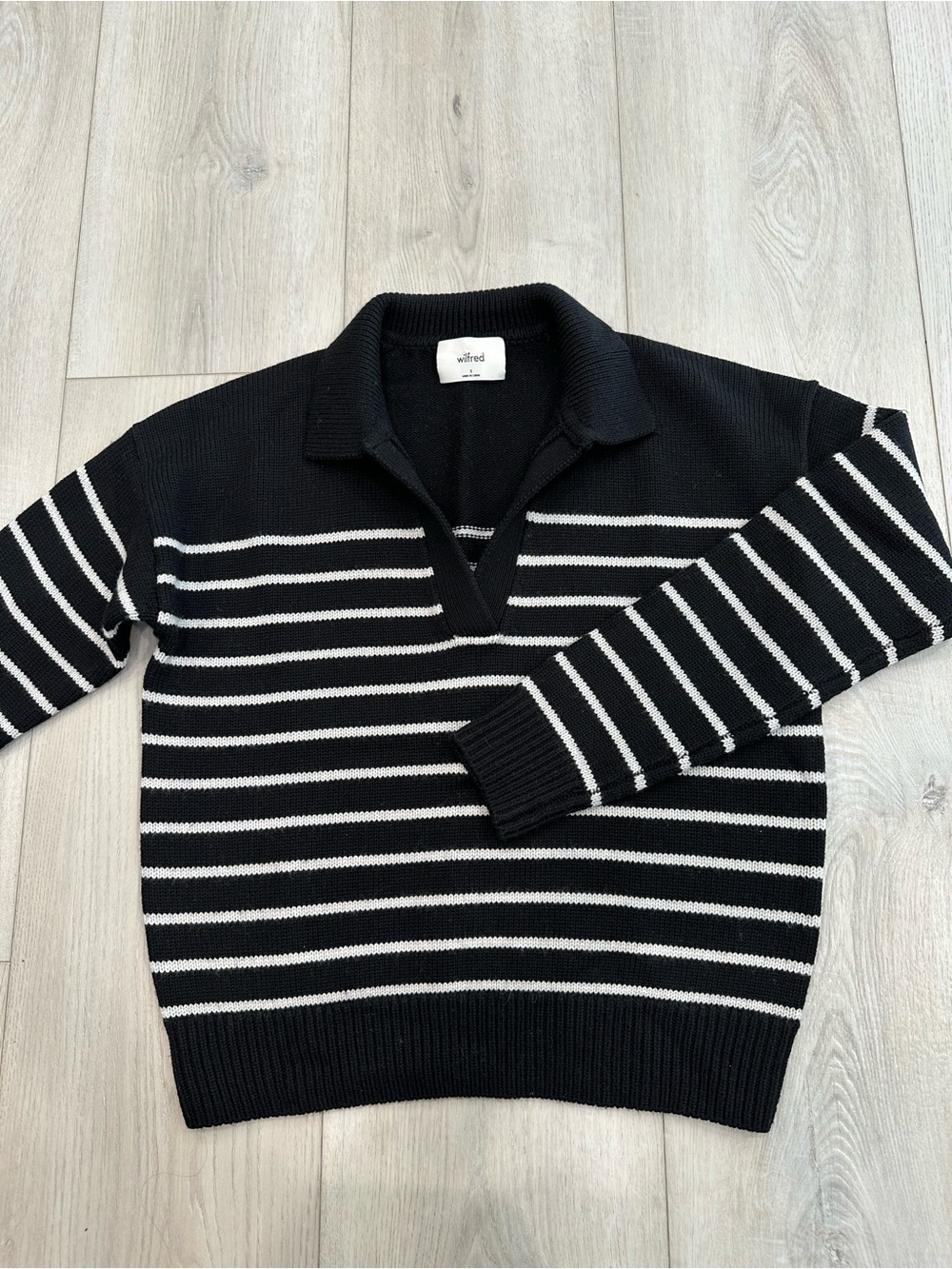 Wilfred Aritzia Black & White Striped Collared Knit Sweater Size S
